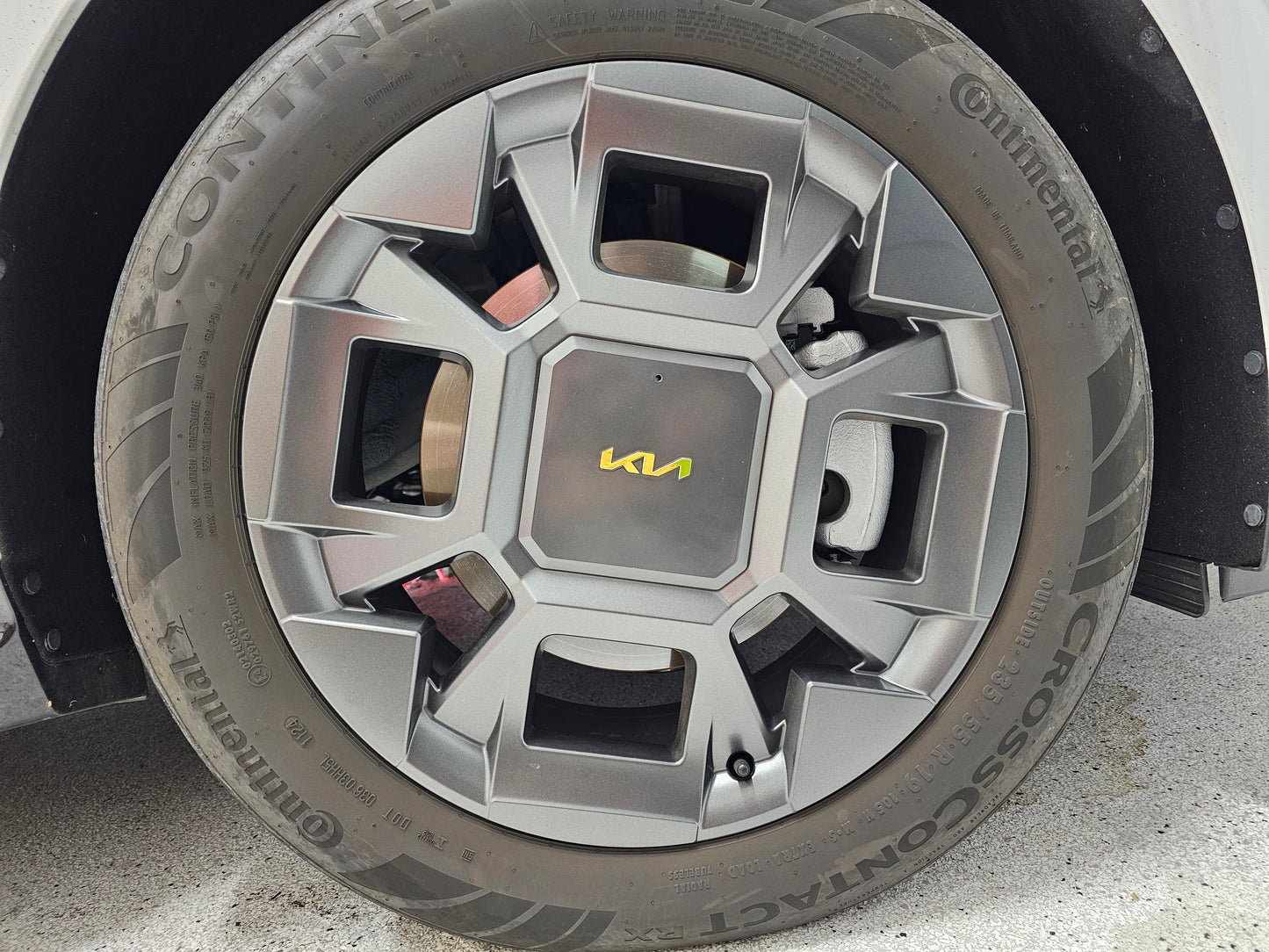 Rim Logo Overlay Decal Set | Fits Kia Carnival MY25-26 Wheel Centre Cap