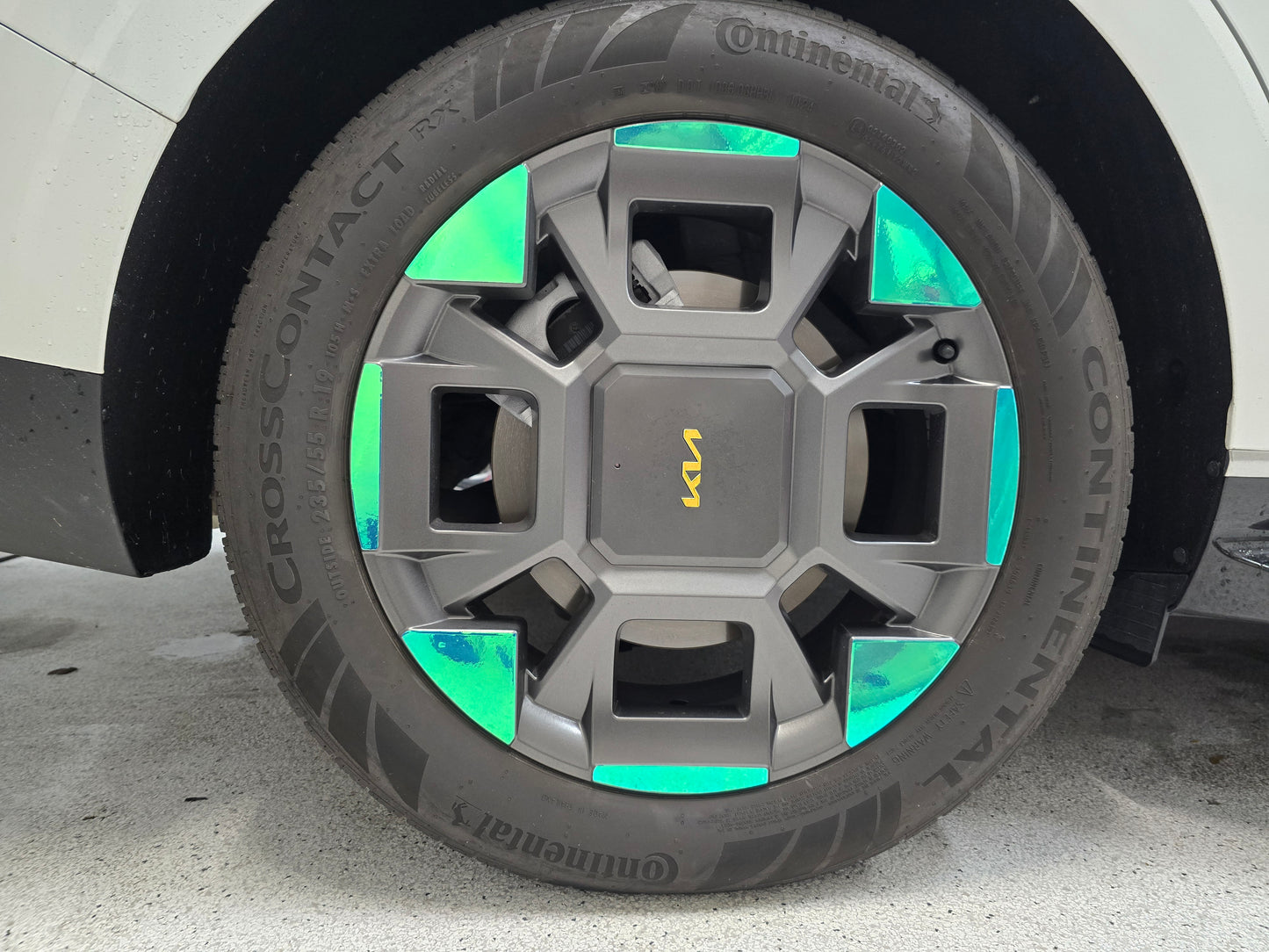 Rim Logo Overlay Decal Set | Fits Kia Carnival MY25-26 Wheel Rims + Centre Cap