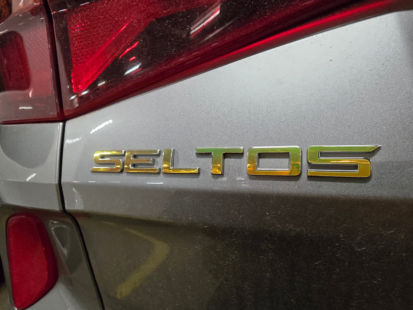 Badge Overlay Decal Set | Fits Kia Seltos MY22-25 | Front + Rear + Seltos + Steering Wheel + 4X (Optional)