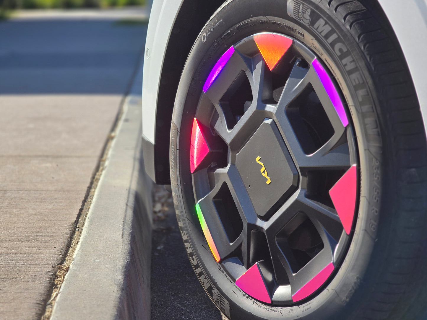 Rim Logo Overlay Decal Set | Fits Kia Carnival MY25-26 Wheel Rims + Centre Cap