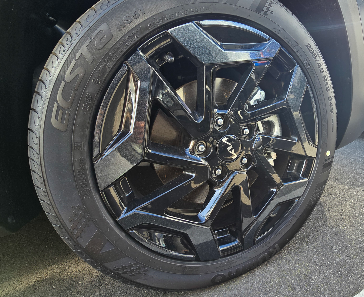 Rim & Logo Decal Overlay Set | Fits Kia Seltos MY24-26 (SX/GT-Line)