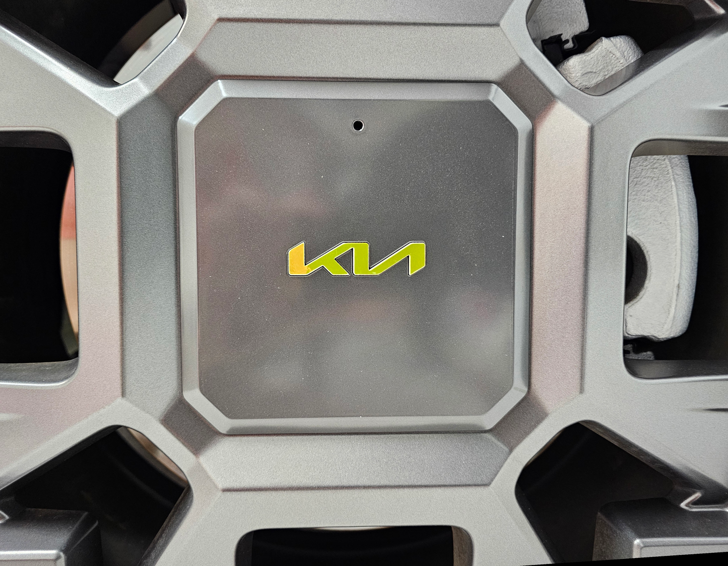 Rim Logo Overlay Decal Set | Fits Kia Carnival MY25-26 Wheel Centre Cap